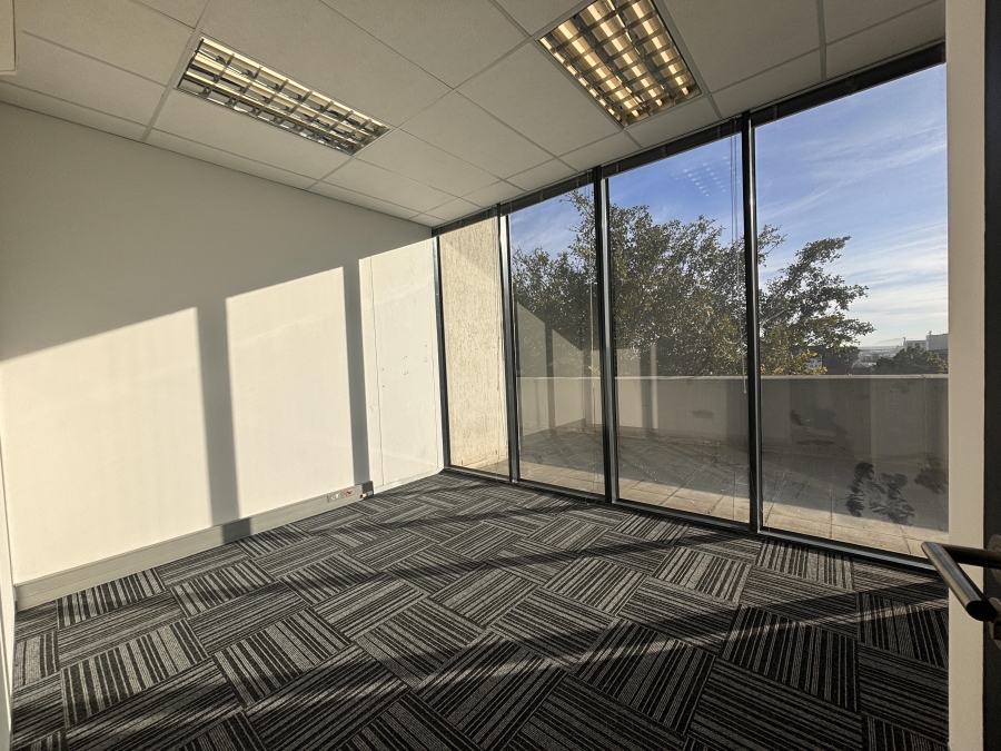 To Let commercial Property for Rent in Woodstock Western Cape